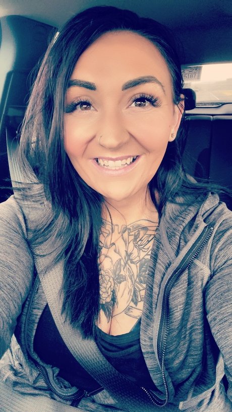 Goddess Megan Nicole sexy pornstar image