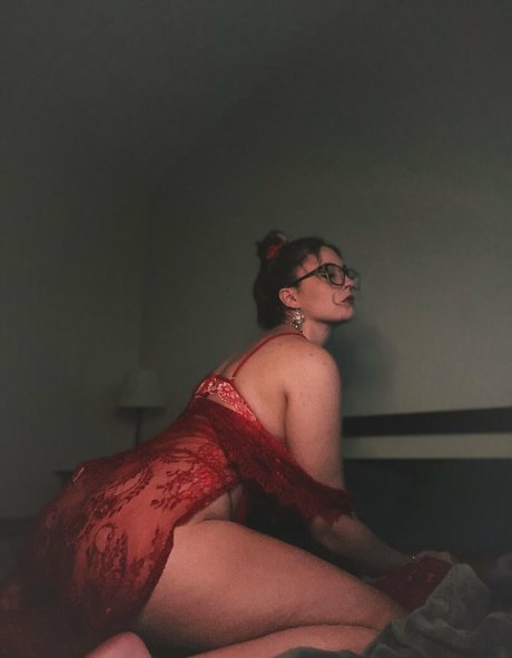 curvy naked onlyfans hot naked photos