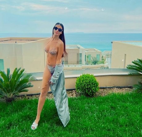 Leila Kraja model hot photos
