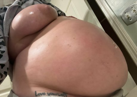 20 years old onlyfans free xxx photo