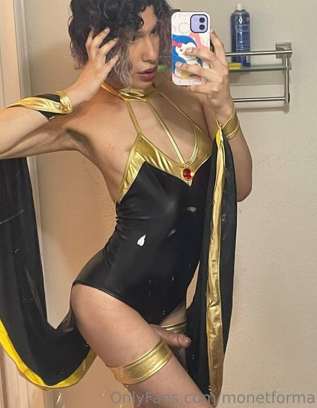 Monetforma naked star photo