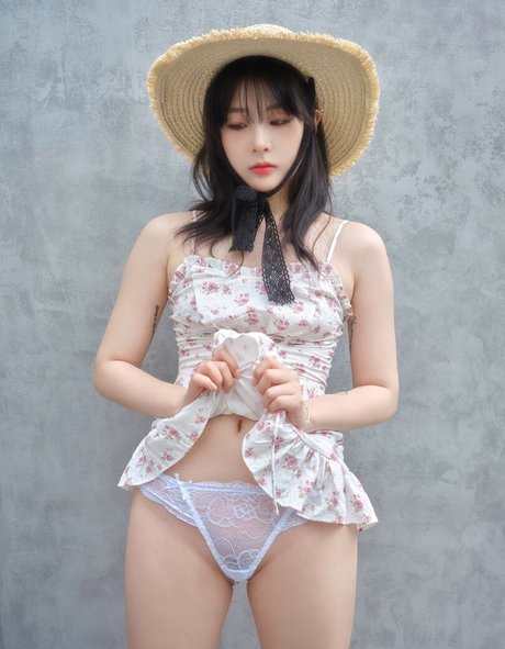 Janed 404 model photos