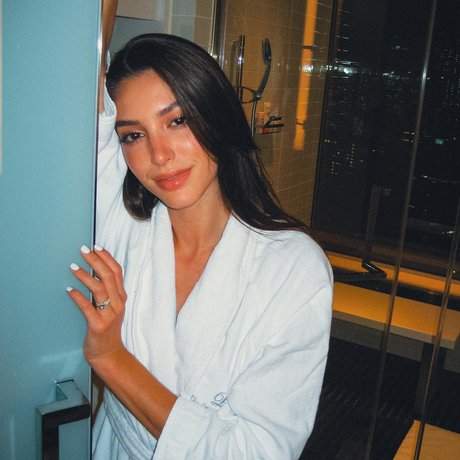 Celine Farach star nude pictures