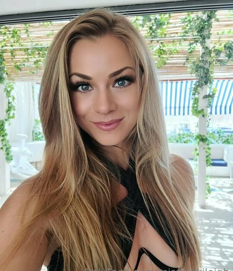 missnikkileigh pornstar naked image