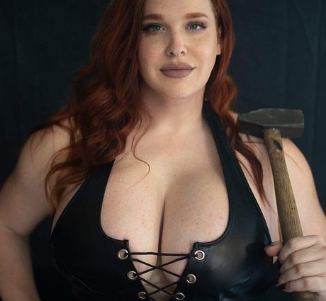 redhead thick onlyfans hot porn pics