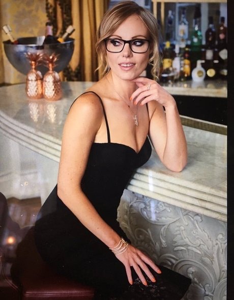 Michelle Dewberry sex model picture