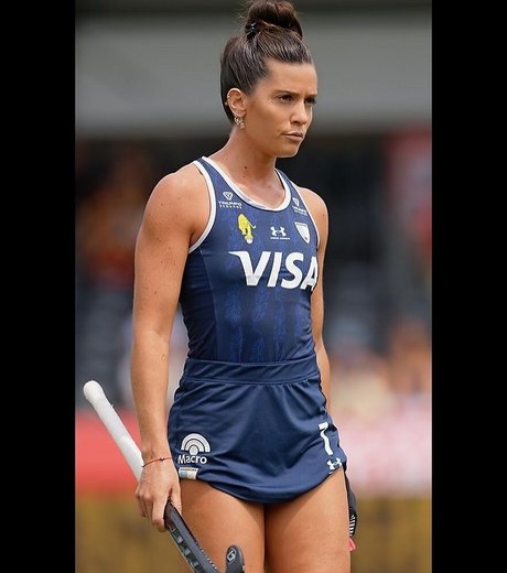 Agustina Albertario top star images