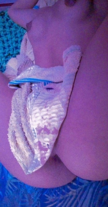 Lana Santhos naked actress archive