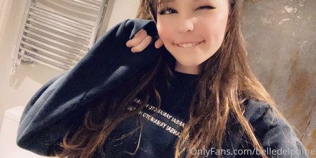 belledelphine hd model photo