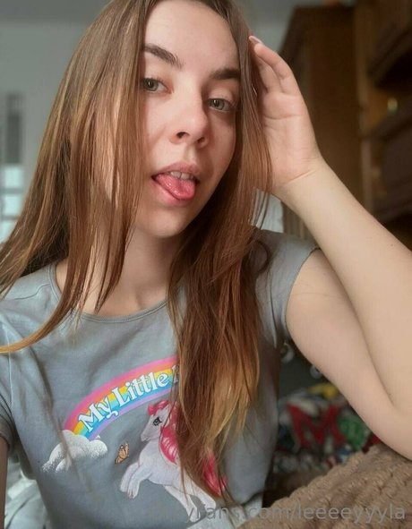 leeeeyyyla xxx pornstar pics
