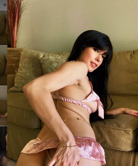 Lil Lady Dee model pornographic pics