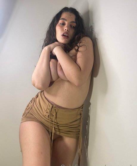 xoxocurly high quality actress pics
