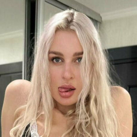 iggy goddes perfect actress picture