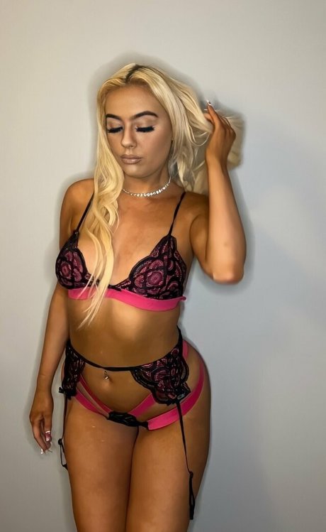 miaadamz19 high quality star pic