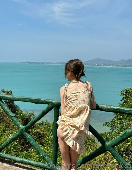 raychel kiss erotic actress photos
