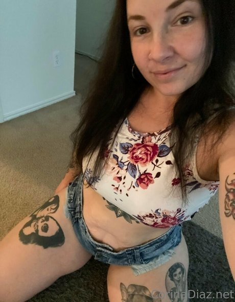 Corinasbooty erotic actress picture