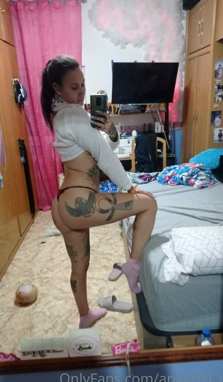 anagrb13 erotic actress galleries