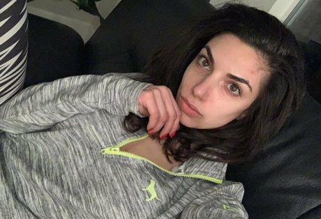 darciedolcexxx high quality actress gallery