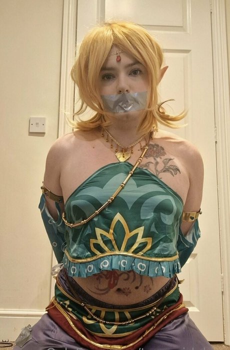 transgirlakira model free galleries
