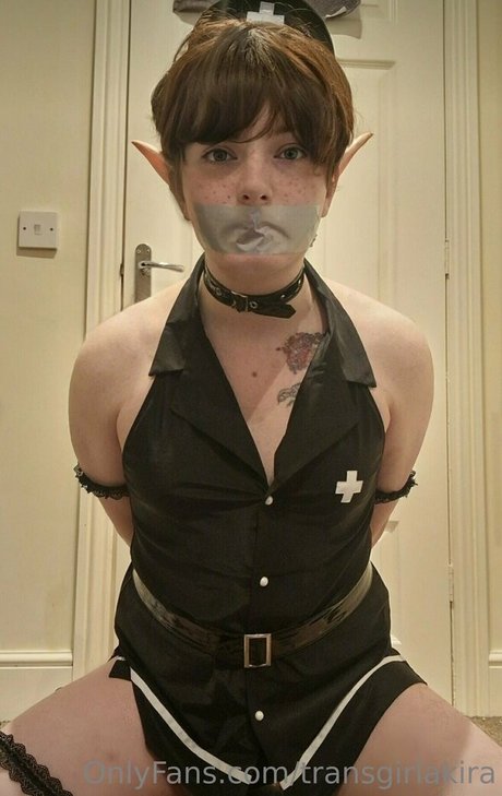 transgirlakira pornstar nude images