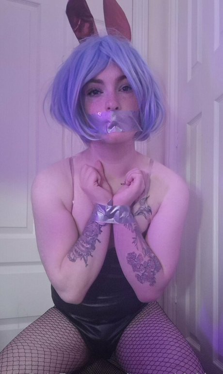 transgirlakira pretty model images