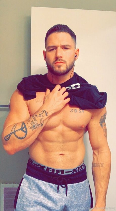 domluvsfree model sex photo