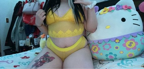 fakenips nudes model archive