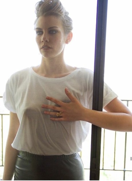 Lauren Cohan nice model img