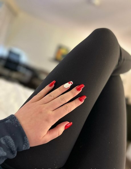 sophiaroseisreal pretty actress picture