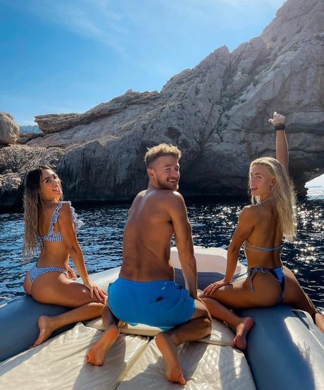 Meeryo7 pornstar pictures