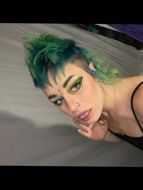 Mikitty hd actress img
