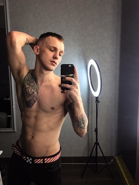 Kevin Boyle nude star images