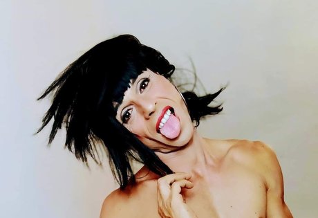 JessicaSissy model art pic