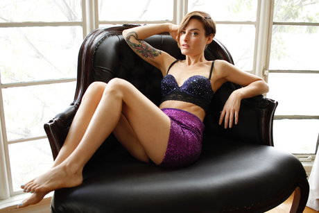 model with tattoos high quality actress pictures