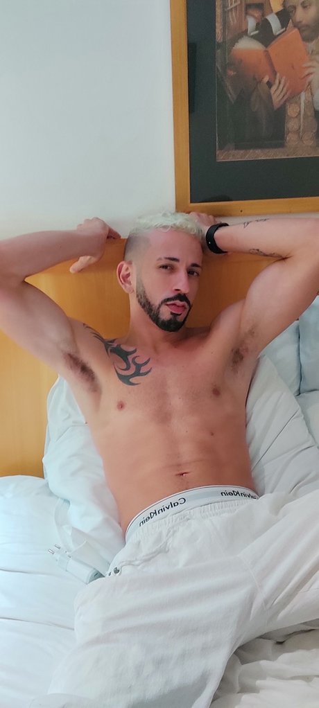Gabriel Victor adult model images