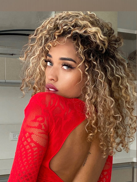 Jayda Fire VIP model high quality images