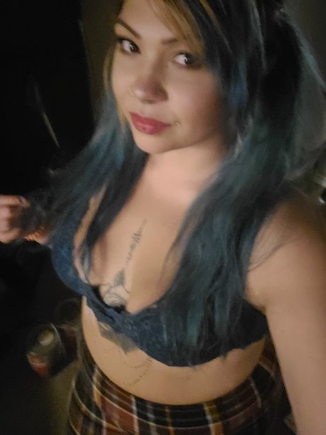 Gigi Glittertitz exclusive actress img