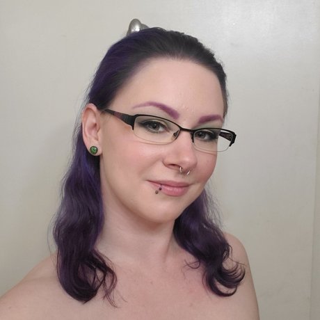 Ms Calico pornographic model pic
