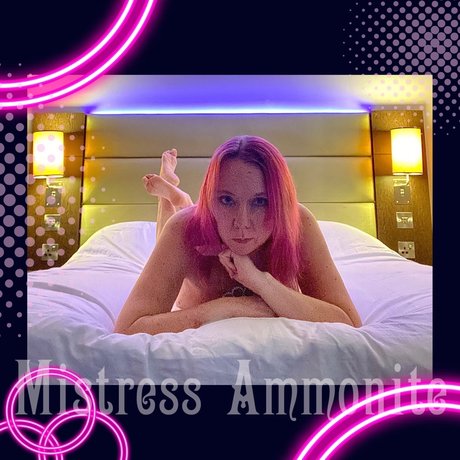 Mistress Ammonite beautiful actress pictures