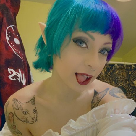 LeaFoxes nude pornstar galleries