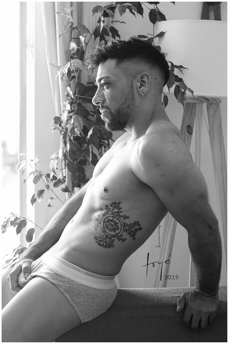 Male Nude Photography pretty actress image