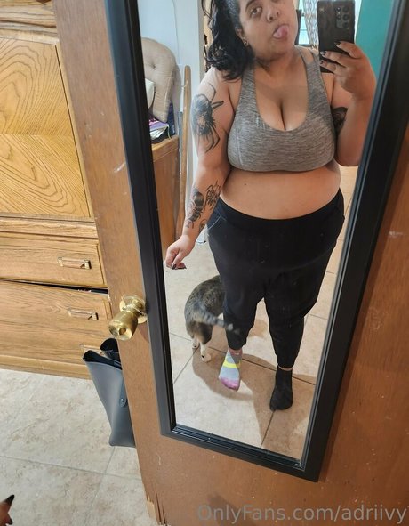 adriivy nudes model photos