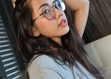Sandydao naked model image