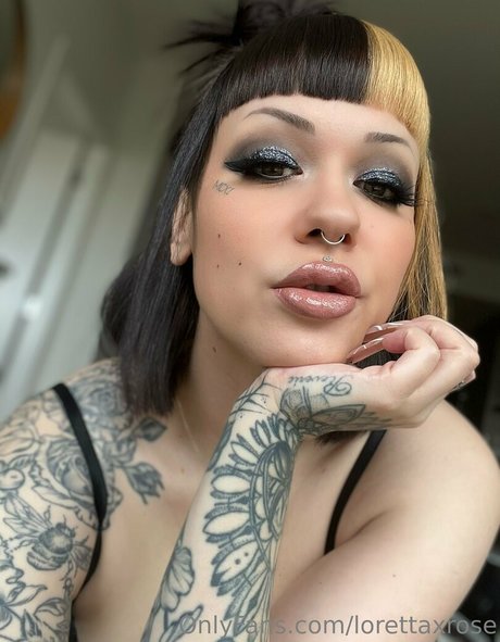 lorettaxrose top profile image