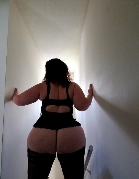 CrystalMcbootay model adult image