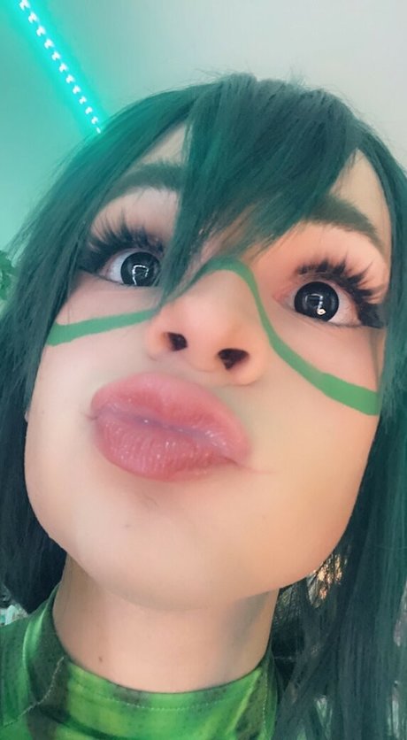 its peachybunnn top profile image