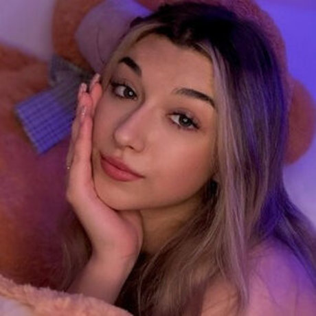 Lucyxpaigee star top pics