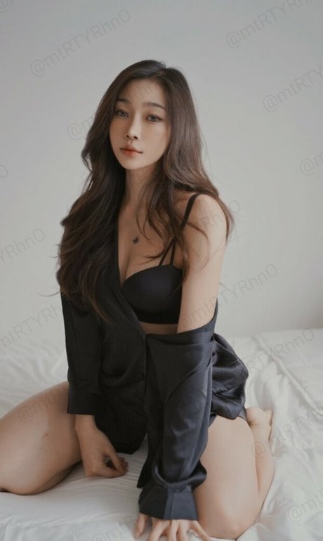 minnie x model sex pic