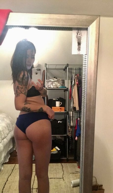 Laceyisanerd adult model gallery