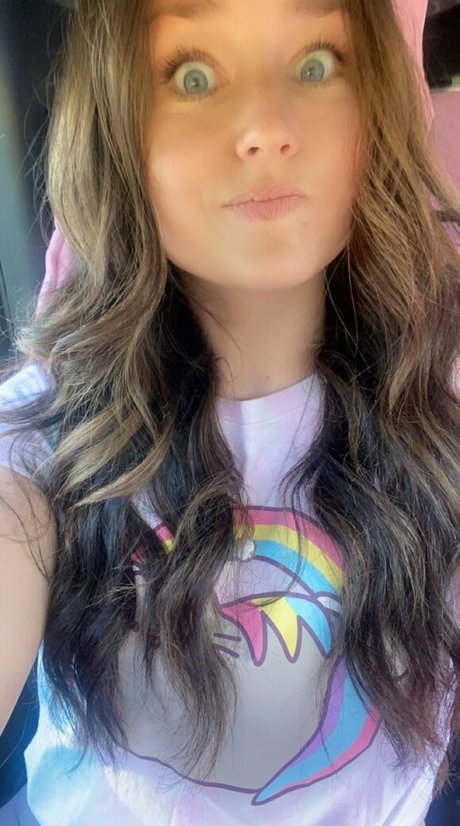 savanahroses nice actress img